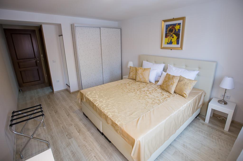 Heartland City B&B Тузла Экстерьер фото