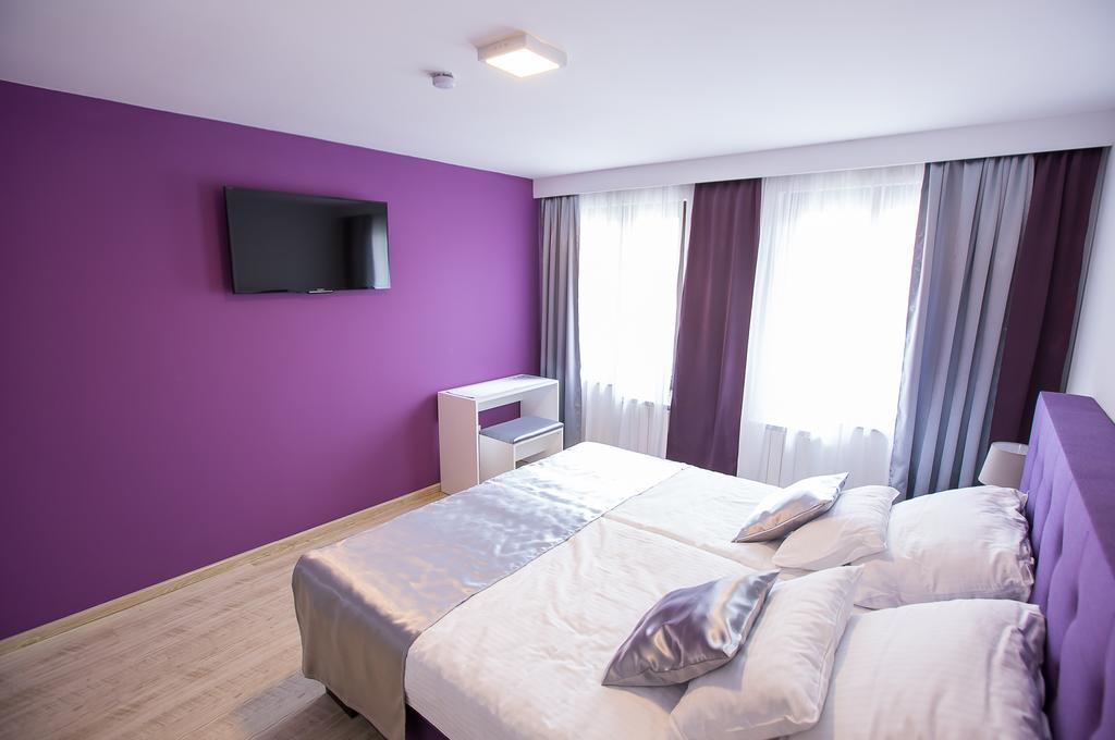 Heartland City B&B Тузла Экстерьер фото