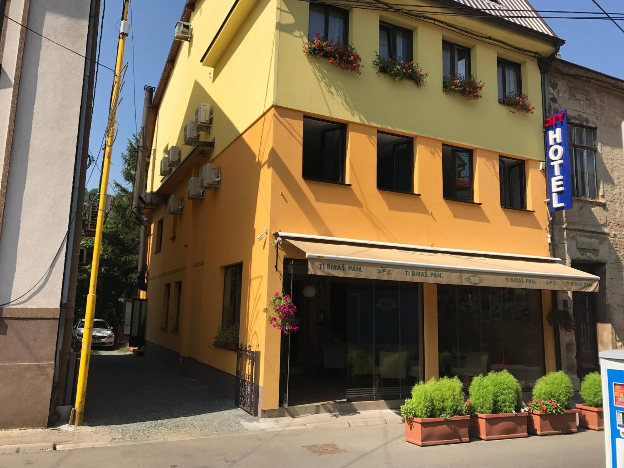 Heartland City B&B Тузла Экстерьер фото