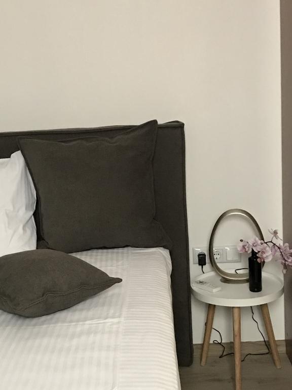 Heartland City B&B Тузла Экстерьер фото